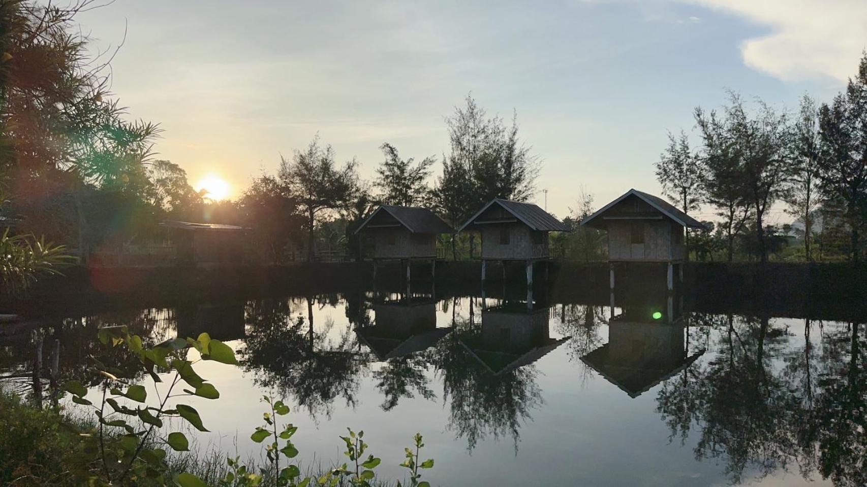 Numpu Baandin Hotell Sam Roi Yot Exteriör bild