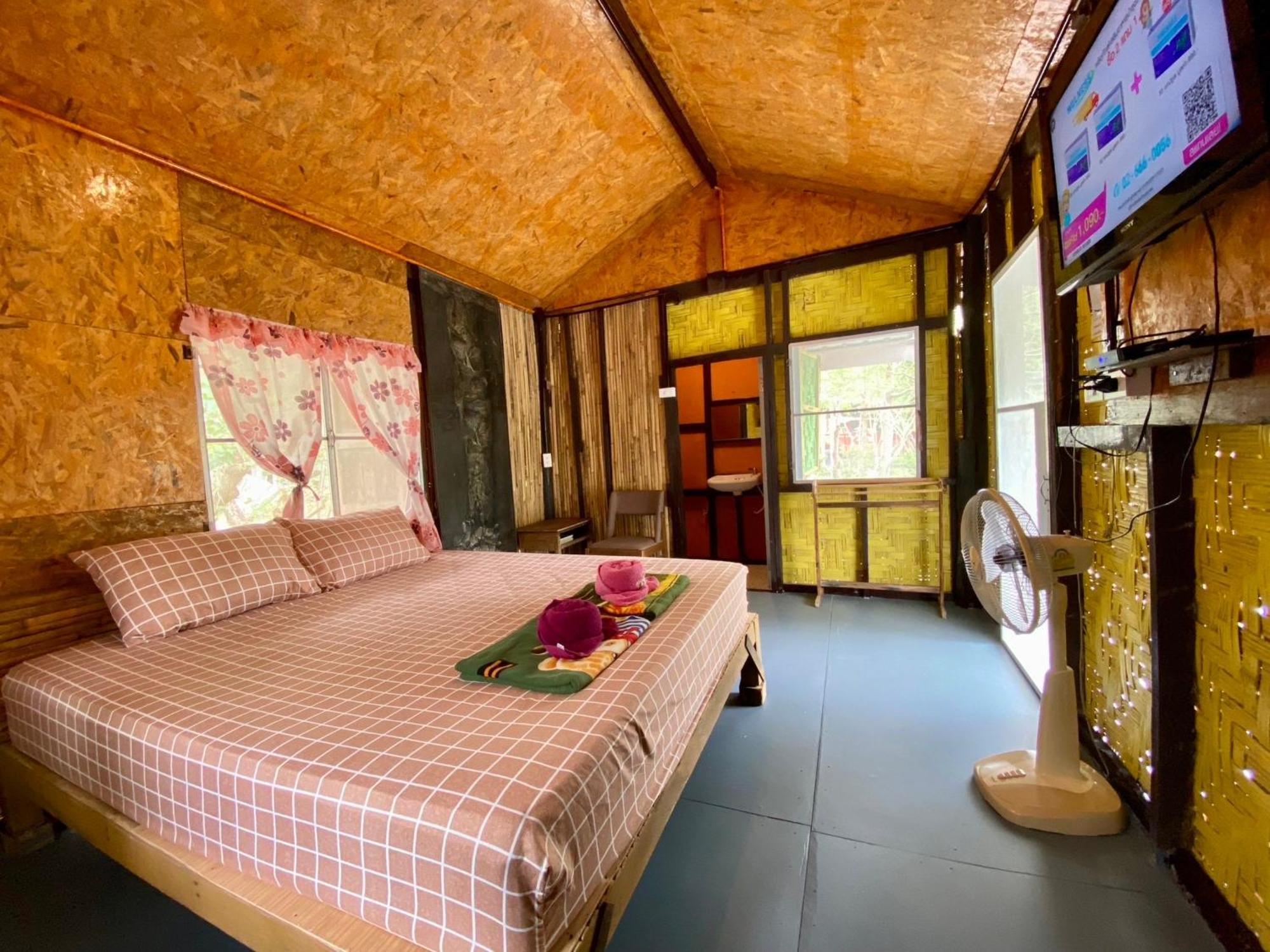 Numpu Baandin Hotell Sam Roi Yot Exteriör bild
